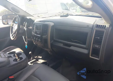 2018 Ram 2500 Tradesman 4X4 8' Box из США, поврежденный, VIN 3C6UR5HJ5JG302714